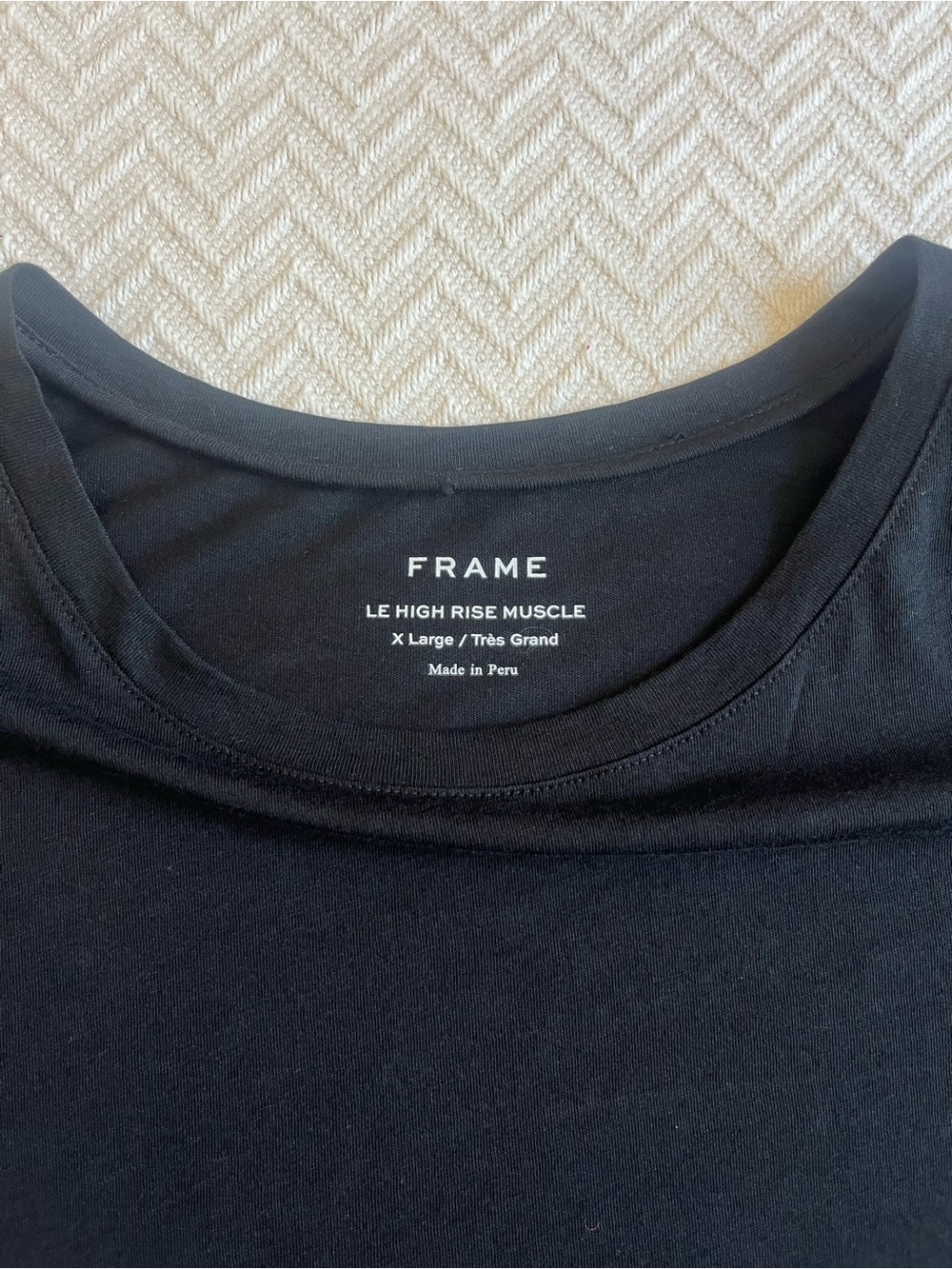 Frame Le High Rise Muscle Tee - Picture 2 of 8